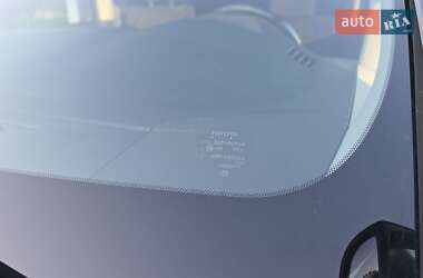 Минивэн Toyota Vellfire 2011 в 