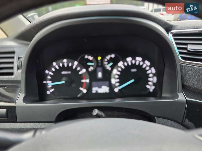 Мінівен Toyota Vellfire 2013 в Одесі