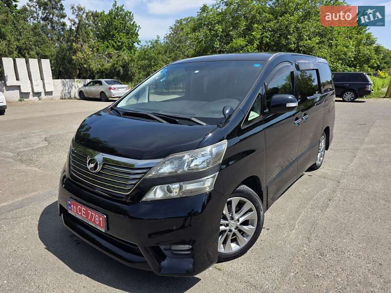 Toyota Vellfire 2011