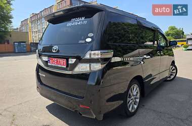 Минивэн Toyota Vellfire 2011 в 