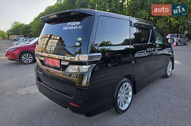 Минивэн Toyota Vellfire 2013 в 