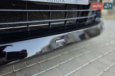 Минивэн Toyota Vellfire 2012 в 