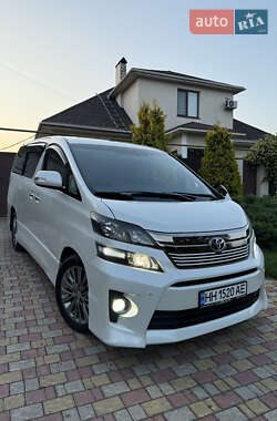 Мінівен Toyota Vellfire 2014 в Одесі