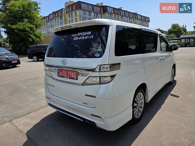 Мінівен Toyota Vellfire 2014 в Одесі