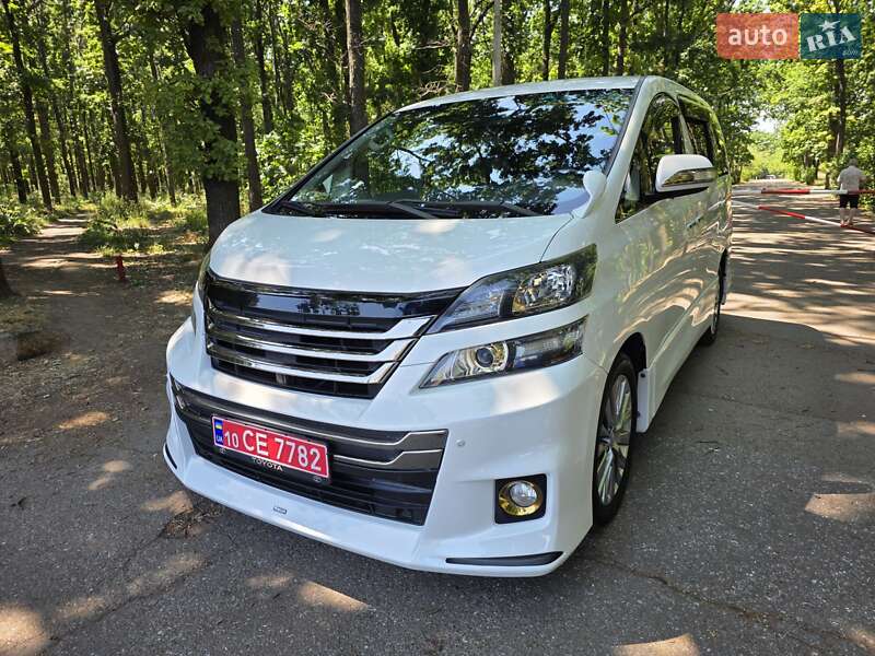 Мінівен Toyota Vellfire 2014 в Одесі