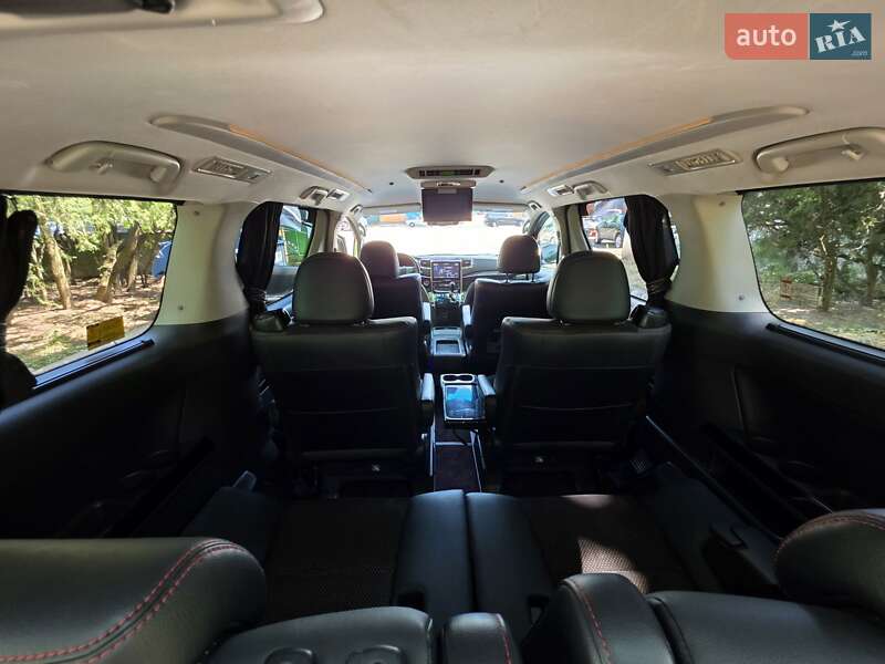 Мінівен Toyota Vellfire 2014 в Одесі