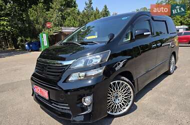 Минивэн Toyota Vellfire 2013 в 