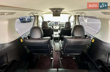 Минивэн Toyota Vellfire 2014 в 