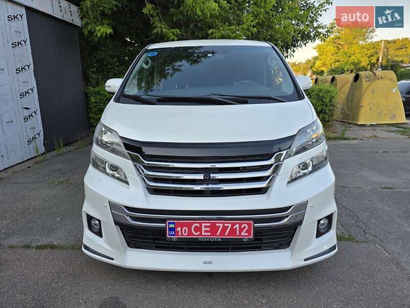 Toyota Vellfire 2012