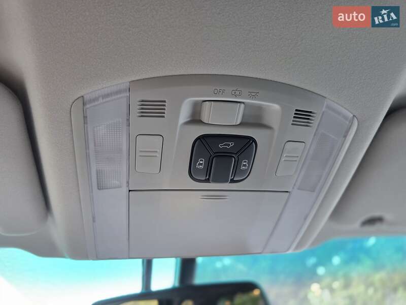 Минивэн Toyota Vellfire 2012 в Одессе