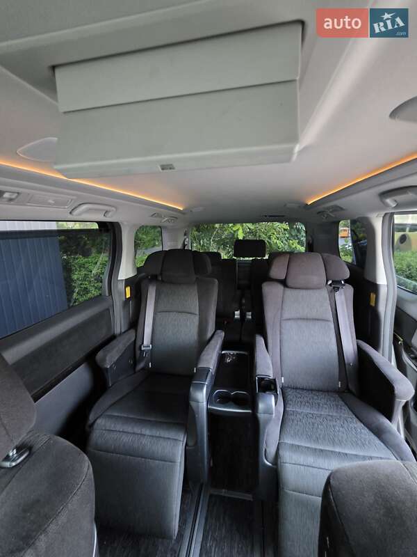 Минивэн Toyota Vellfire 2012 в Одессе