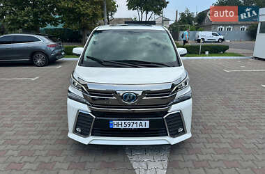 Минивэн Toyota Vellfire 2015 в 
