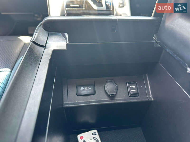 Минивэн Toyota Vellfire 2015 в Одессе фото 33 Минивэн Toyota Vellfire 2015 в Одессе