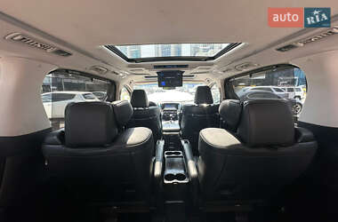Минивэн Toyota Vellfire 2015 в 
