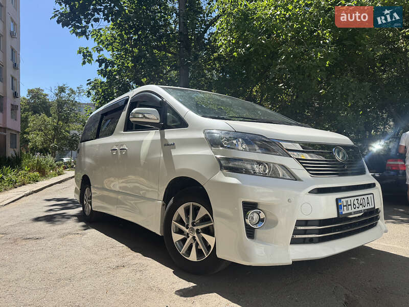 Минивэн Toyota Vellfire 2013 в Одессе