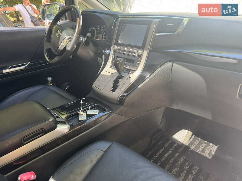Минивэн Toyota Vellfire 2013 в Одессе