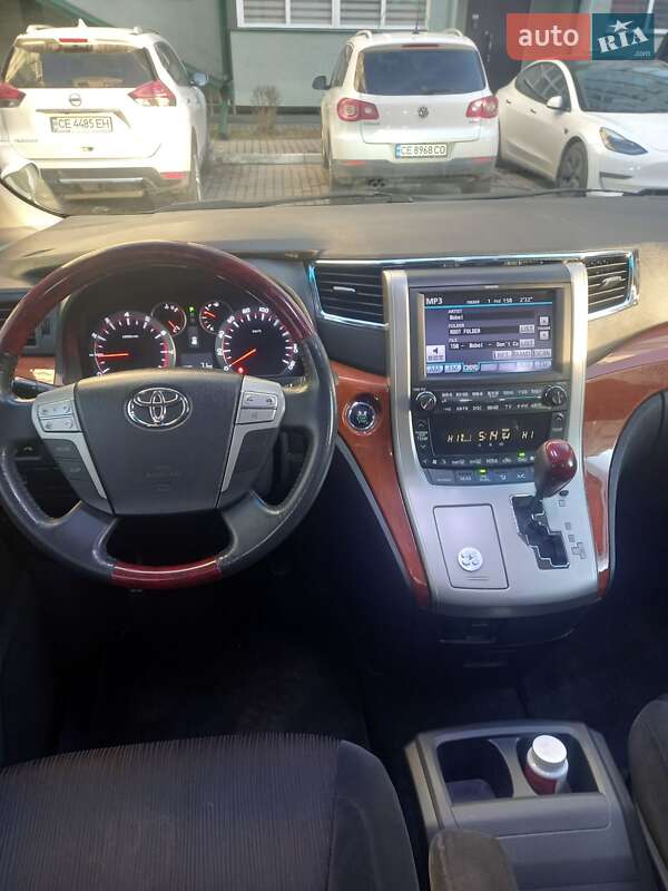 Минивэн Toyota Vellfire 2009 в Черновцах