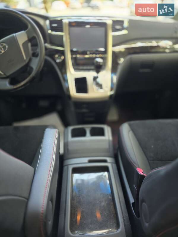 Мінівен Toyota Vellfire 2013 в Одесі фото 37 Мінівен Toyota Vellfire 2013 в Одесі