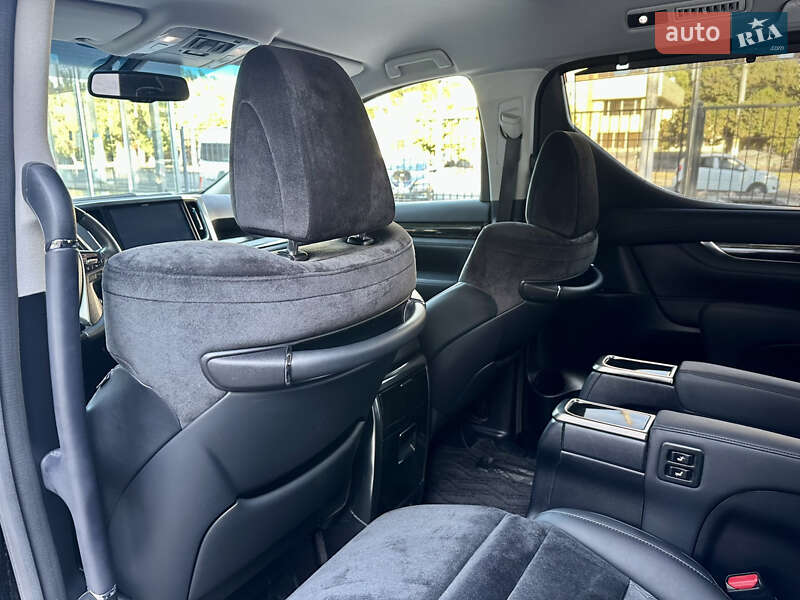 Мінівен Toyota Vellfire 2015 в Одесі