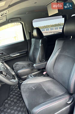 Минивэн Toyota Vellfire 2014 в 