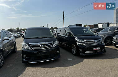 Минивэн Toyota Vellfire 2014 в 
