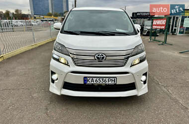Мінівен Toyota Vellfire 2013 в Києві