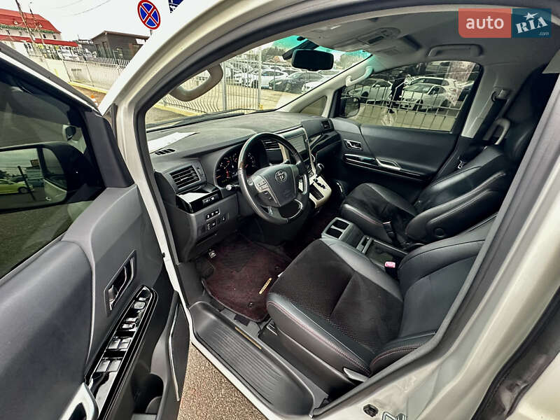 Мінівен Toyota Vellfire 2013 в Києві фото 9 Мінівен Toyota Vellfire 2013 в Києві