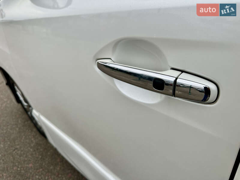 Мінівен Toyota Vellfire 2013 в Києві фото 21 Мінівен Toyota Vellfire 2013 в Києві