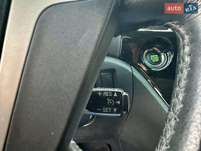 Мінівен Toyota Vellfire 2013 в Києві фото 24 Мінівен Toyota Vellfire 2013 в Києві