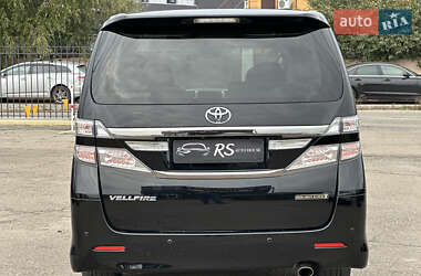 Минивэн Toyota Vellfire 2014 в 