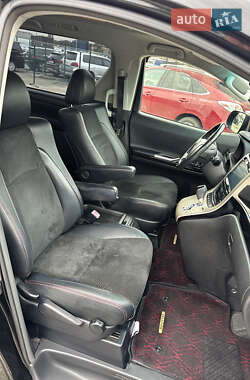 Минивэн Toyota Vellfire 2014 в 