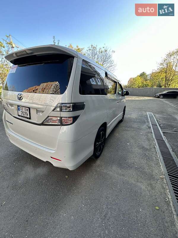 Минивэн Toyota Vellfire 2009 в Черновцах