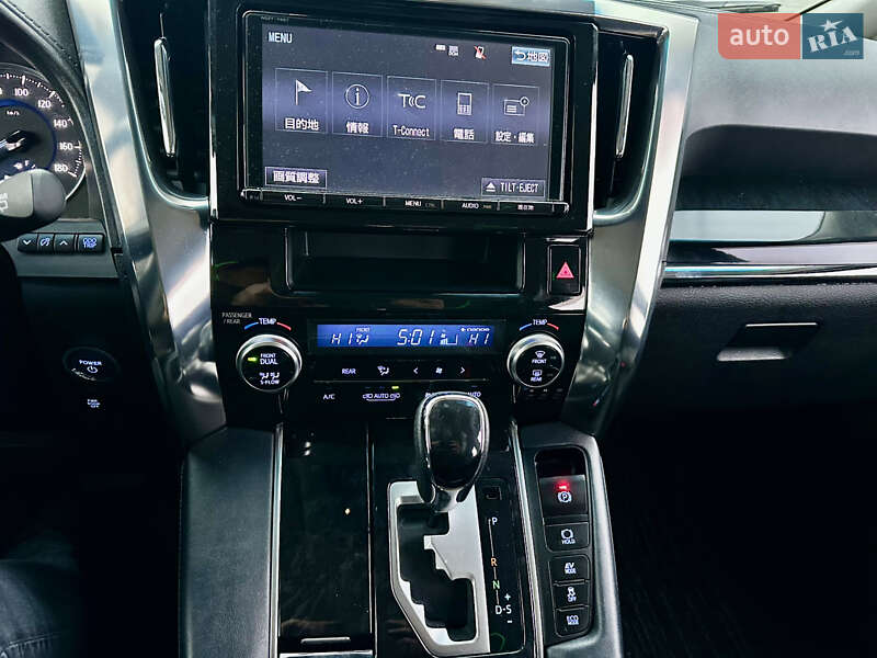 Мінівен Toyota Vellfire 2018 в Києві