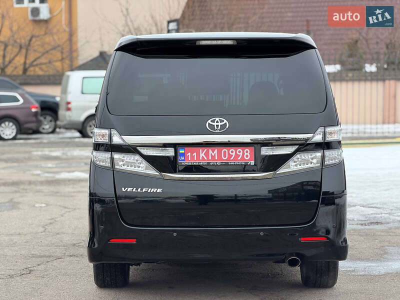 Минивэн Toyota Vellfire 2013 в Киеве