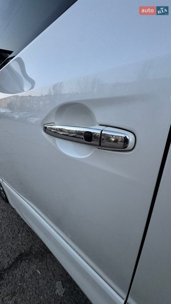 Минивэн Toyota Vellfire 2012 в Белгороде-Днестровском