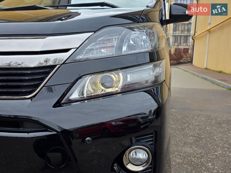 Минивэн Toyota Vellfire 2013 в Одессе