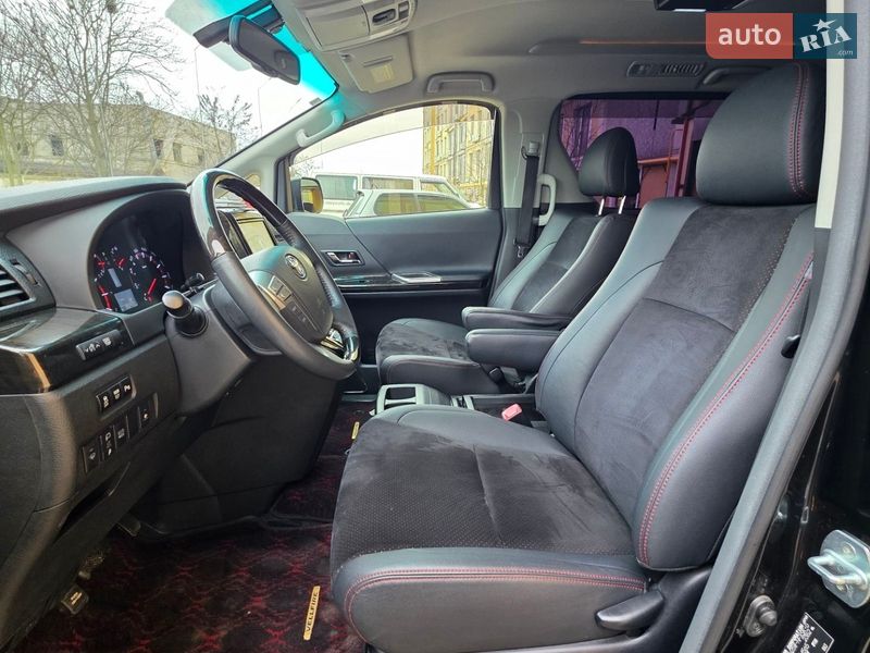 Минивэн Toyota Vellfire 2013 в Одессе