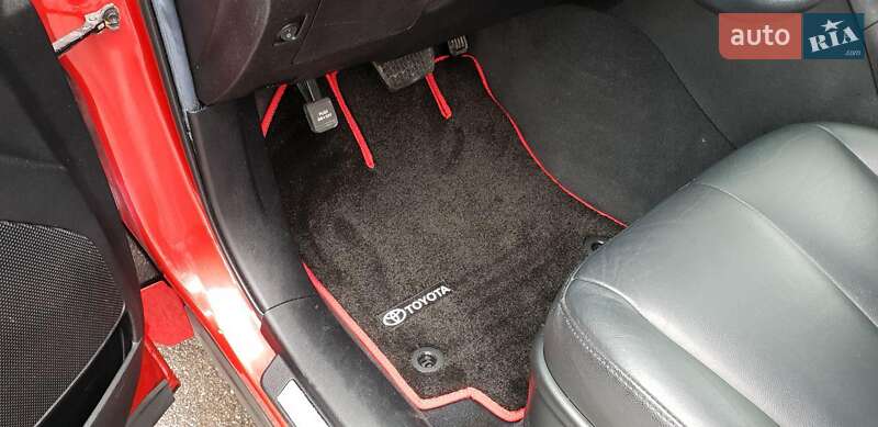 Позашляховик / Кросовер Toyota Venza 2013 в Одесі