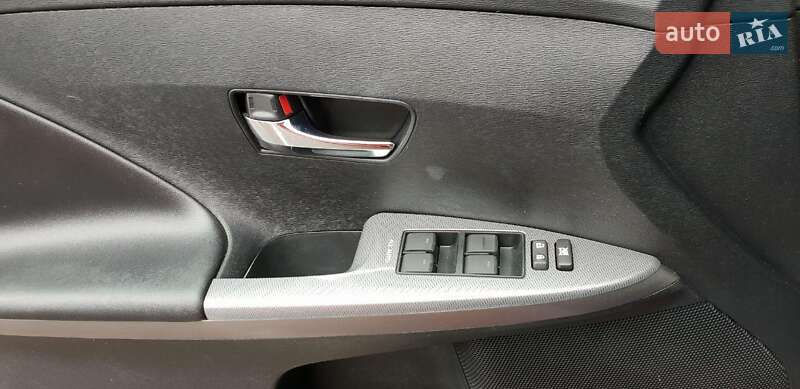 Позашляховик / Кросовер Toyota Venza 2013 в Одесі