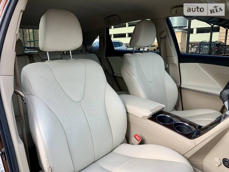 Універсал Toyota Venza 2010 в Києві