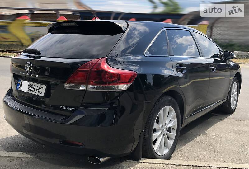 Мінівен Toyota Venza 2015 в Києві