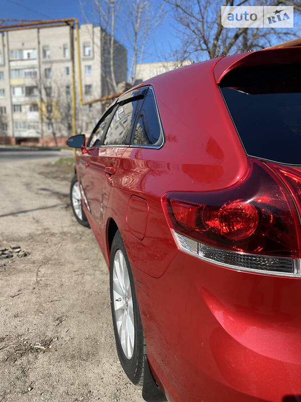 Внедорожник / Кроссовер Toyota Venza 2015 в Хмельницком