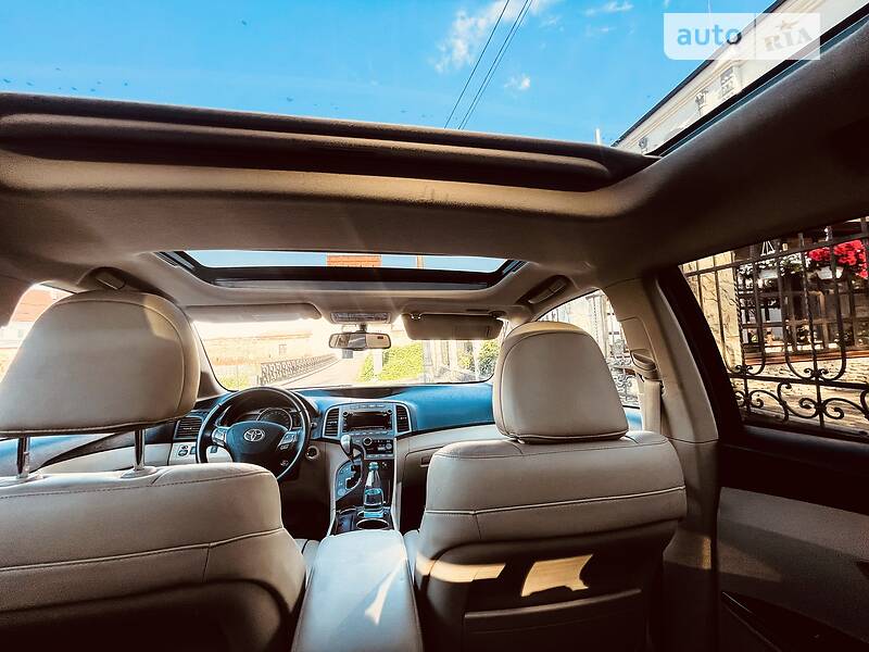 Внедорожник / Кроссовер Toyota Venza 2011 в Дубно