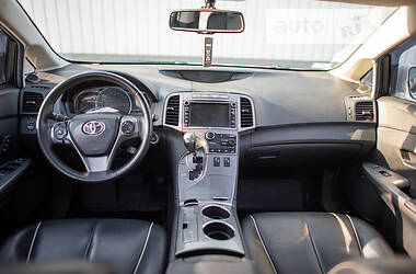 Універсал Toyota Venza 2013 в Чернівцях