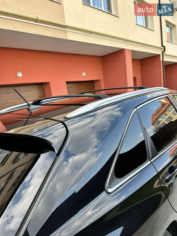 Позашляховик / Кросовер Toyota Venza 2013 в Львові