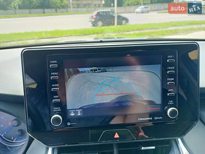 Позашляховик / Кросовер Toyota Venza 2020 в Львові