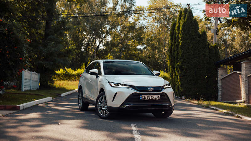 Позашляховик / Кросовер Toyota Venza 2021 в Чернівцях