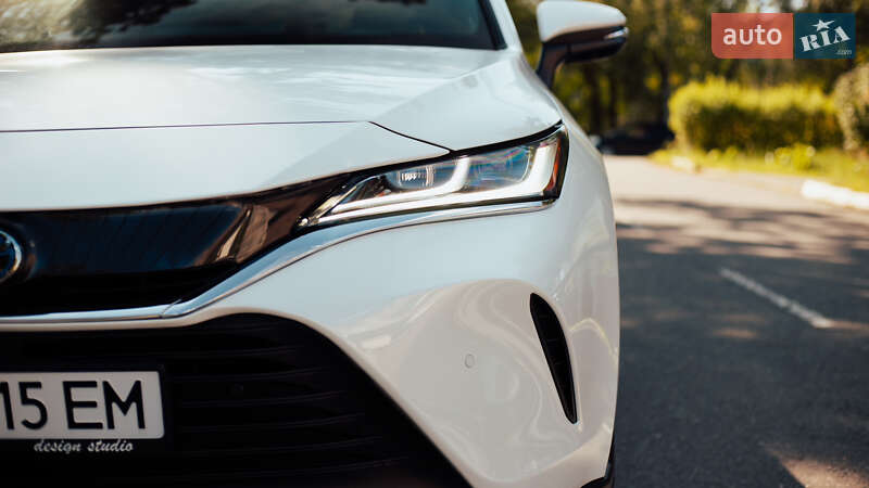 Позашляховик / Кросовер Toyota Venza 2021 в Чернівцях