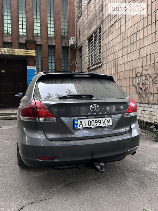 Внедорожник / Кроссовер Toyota Venza 2014 в Киеве