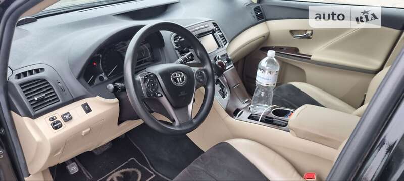 Внедорожник / Кроссовер Toyota Venza 2014 в Киеве